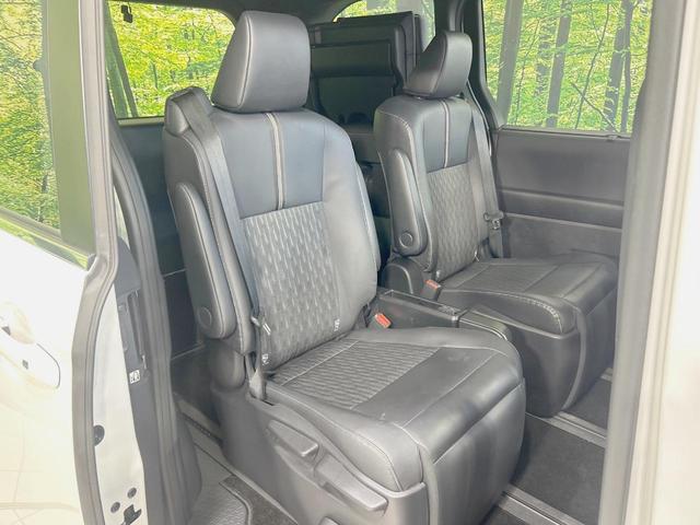 ノア S-Z モデリスタエアロ 純正10.5型ナビ 後席モニター 両側電動ドア セーフティセンス レーダークルーズ 電動リアゲート 2列目オットマンシート LEDヘッド フルセグ Bluetooth再生 ETC(9枚目)