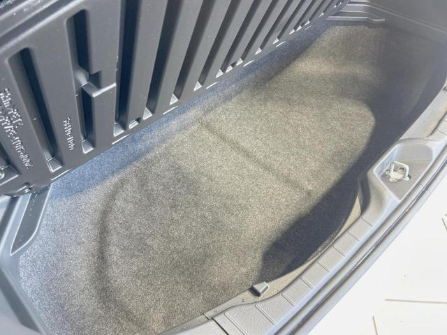 ノア S-Z モデリスタエアロ 純正10.5型ナビ 後席モニター 両側電動ドア セーフティセンス レーダークルーズ 電動リアゲート 2列目オットマンシート LEDヘッド フルセグ Bluetooth再生 ETC(54枚目)