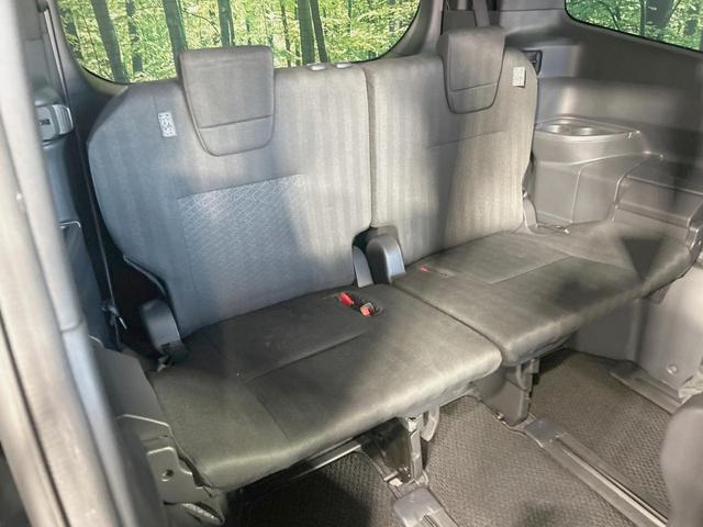 ノア Ｓ－Ｇ　モデリスタエアロ　純正１０．５型ナビ　バックカメラ　禁煙車　衝突軽減装置　レーダークルーズ　ＬＥＤヘッド／フォグ　スマートキー　フルセグ　Ｂｌｕｅｔｏｏｔｈ再生　ＥＴＣ　スマートキー　オートエアコン（10枚目）