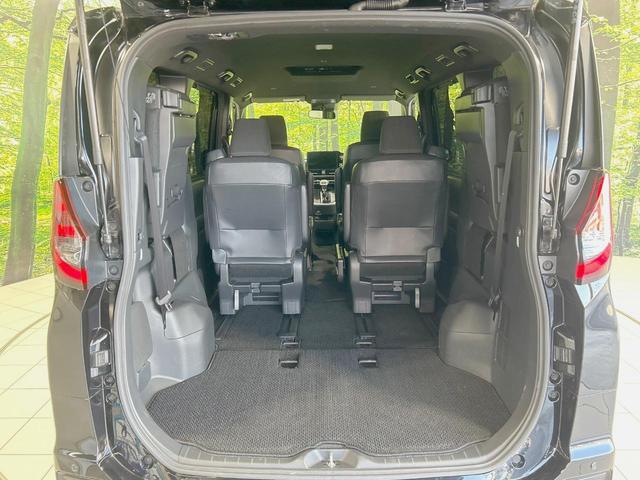 ノア Ｓ－Ｇ　モデリスタエアロ　純正１０．５型ナビ　バックカメラ　禁煙車　衝突軽減装置　レーダークルーズ　ＬＥＤヘッド／フォグ　スマートキー　フルセグ　Ｂｌｕｅｔｏｏｔｈ再生　ＥＴＣ　スマートキー　オートエアコン（11枚目）