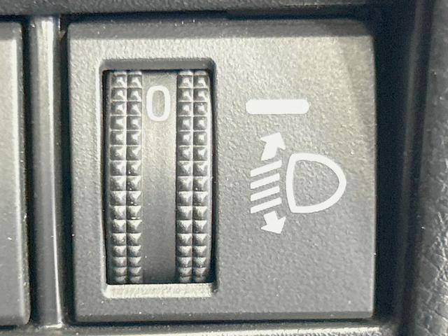 ノア Ｓ－Ｇ　モデリスタエアロ　純正１０．５型ナビ　バックカメラ　禁煙車　衝突軽減装置　レーダークルーズ　ＬＥＤヘッド／フォグ　スマートキー　フルセグ　Ｂｌｕｅｔｏｏｔｈ再生　ＥＴＣ　スマートキー　オートエアコン（27枚目）