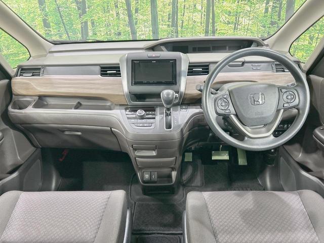 フリード G・ホンダセンシング 両側電動ドア SDナビ 後席モニター 禁煙車 ホンダセンシング アダプティブクルーズ LEDヘッド フルセグ Bluetooth再生 ETC スマートキー オートライト/エアコン 2列目ウォークスルー(2枚目)