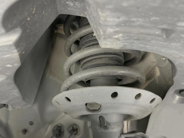 フリード G・ホンダセンシング 両側電動ドア SDナビ 後席モニター 禁煙車 ホンダセンシング アダプティブクルーズ LEDヘッド フルセグ Bluetooth再生 ETC スマートキー オートライト/エアコン 2列目ウォークスルー(21枚目)