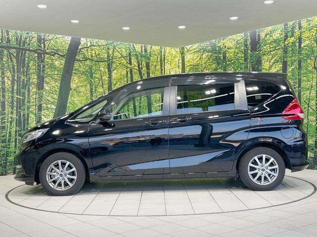 フリード G・ホンダセンシング 両側電動ドア SDナビ 後席モニター 禁煙車 ホンダセンシング アダプティブクルーズ LEDヘッド フルセグ Bluetooth再生 ETC スマートキー オートライト/エアコン 2列目ウォークスルー(45枚目)