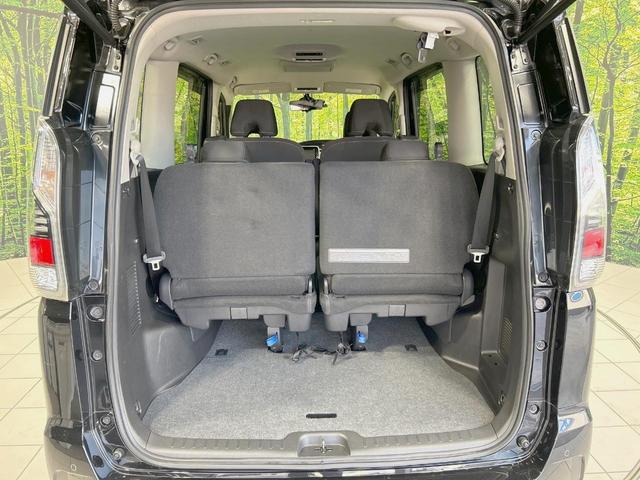 セレナ ｅ－パワー　ハイウェイスターＶ　純正９型ナビ　全周囲カメラ　後席モニター　禁煙車　両側電動ドア　衝突軽減装置　プロパイロット　デジタルインナーミラー　ＬＥＤヘッド　フルセグ　Ｂｌｕｅｔｏｏｔｈ再生　ＥＴＣ　ハンドルヒーター（11枚目）