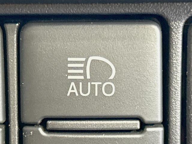 ヴォクシー ZS 煌II 両側電動ドア SDナビ バックカメラ 衝突軽減装置 クルーズコントロール LEDヘッド ドラレコ フルセグ Bluetooth再生 ETC スマートキー クリアランスソナー オートライト/エアコン(29枚目)