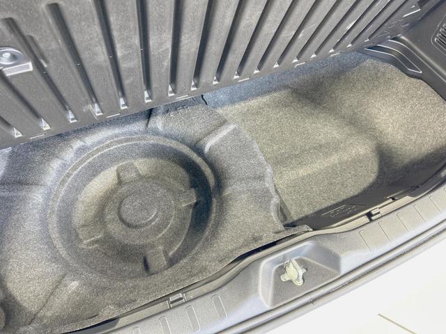 ヴォクシー ZS 煌II 両側電動ドア SDナビ バックカメラ 衝突軽減装置 クルーズコントロール LEDヘッド ドラレコ フルセグ Bluetooth再生 ETC スマートキー クリアランスソナー オートライト/エアコン(49枚目)