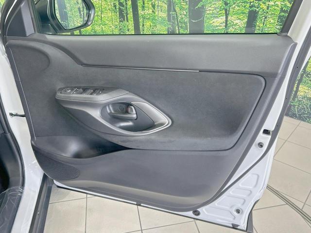 ヤリスクロス G 純正8型ナビ バックカメラ セーフティセンス レーダークルーズ 禁煙車 ドラレコ コーナーセンサー スマートキー LEDヘッド ETC2.0 オートハイビーム 車線逸脱警報 HDMI(35枚目)