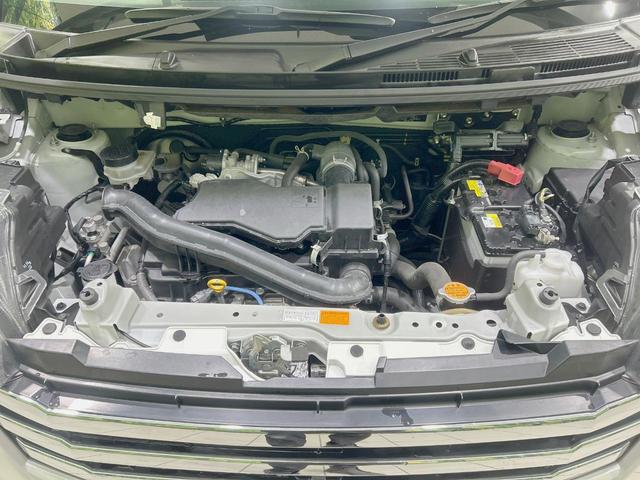 ルーミー カスタムG 両側電動ドア SDナビ 全周囲カメラ 衝突軽減 レーダークルーズ 禁煙車 ドラレコ コーナーセンサー スマートキー LEDヘッド フルセグ ビルトインETC オートハイビーム 車線逸脱警報(18枚目)