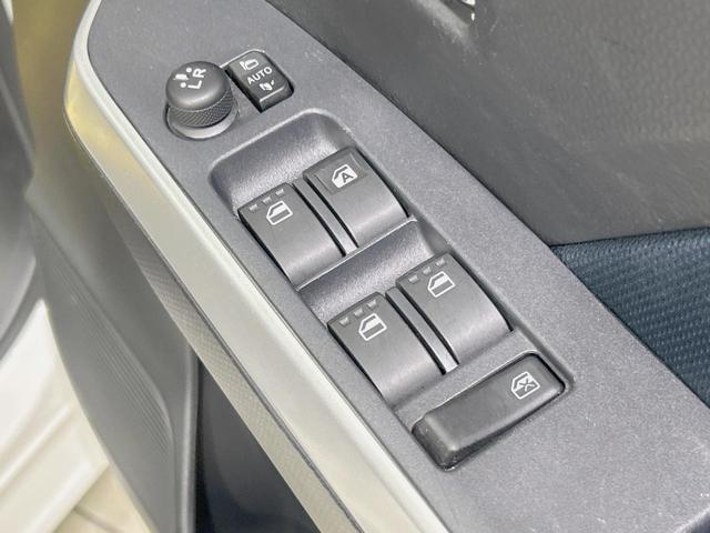 ルーミー カスタムG 両側電動ドア SDナビ 全周囲カメラ 衝突軽減 レーダークルーズ 禁煙車 ドラレコ コーナーセンサー スマートキー LEDヘッド フルセグ ビルトインETC オートハイビーム 車線逸脱警報(42枚目)