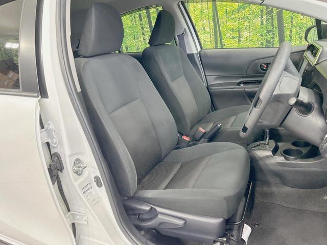 アクア Sスタイルブラック 純正ナビ バックカメラ 禁煙車 衝突軽減装置 車線逸脱警報 オートマチックハイビーム Bluetooth再生 ETC ドラレコ スマートキー オートライト/エアコン 横滑り防止装置 盗難防止システム(8枚目)