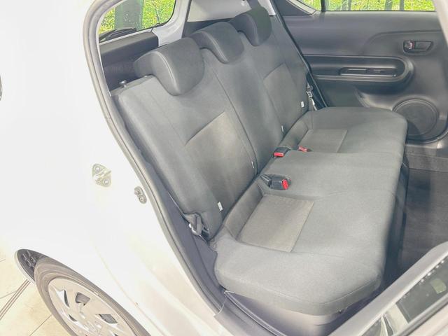 アクア Sスタイルブラック 純正ナビ バックカメラ 禁煙車 衝突軽減装置 車線逸脱警報 オートマチックハイビーム Bluetooth再生 ETC ドラレコ スマートキー オートライト/エアコン 横滑り防止装置 盗難防止システム(9枚目)