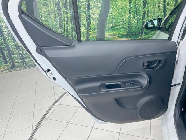 アクア Sスタイルブラック 純正ナビ バックカメラ 禁煙車 衝突軽減装置 車線逸脱警報 オートマチックハイビーム Bluetooth再生 ETC ドラレコ スマートキー オートライト/エアコン 横滑り防止装置 盗難防止システム(53枚目)