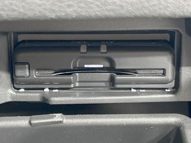 セレナ ｅ－パワー　ハイウェイスターＧ　純正１０型ナビ　全周囲カメラ　後席モニター　両側電動ドア　衝突被害軽減　プロパイロット　禁煙車　ドラレコ　コーナーセンサー　ＬＥＤヘッド　ＥＴＣ　ブラインドスポットモニター　Ｂｌｕｅｔｏｏｔｈ（31枚目）