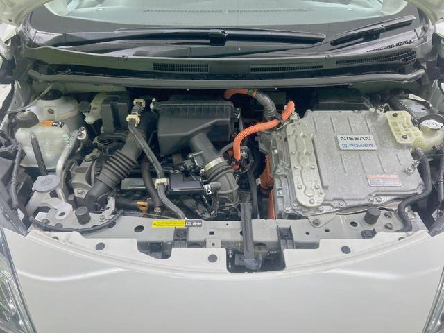 ノート e-パワー X 純正ナビ 全周囲カメラ 禁煙車 衝突軽減装置 車線逸脱警報 ドラレコ フルセグ LEDヘッド Bluetooth再生 ETC オートライト/エアコン コーナーセンサー スマートキー 電動格納ミラー(18枚目)