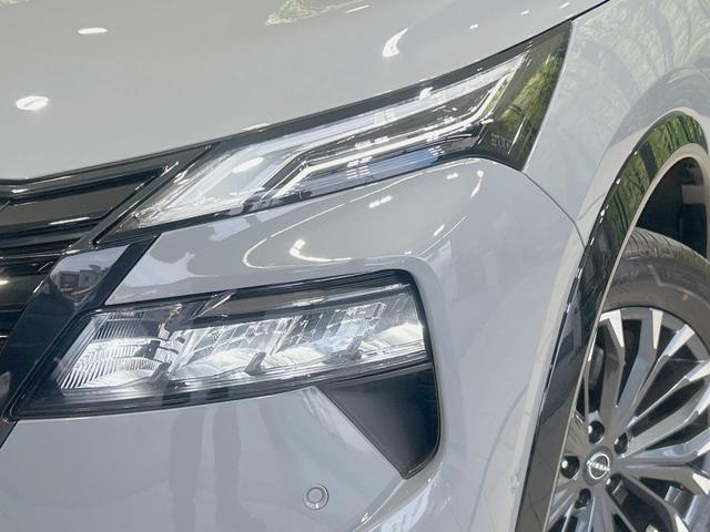 エクストレイル Ｇ　ｅ－４ＯＲＣＥ　純正１２．３型ディスプレイ　全周囲カメラ　禁煙車　衝突軽減装置　プロパイロット　デジタルインナーミラー　ブラインドスポットモニター　電動リアゲート　ドラレコ　フルセグ　Ｂｌｕｅｔｏｏｔｈ再生　ＥＴＣ（12枚目）