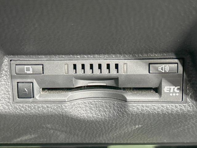 ヤリスクロス ハイブリッドZ モデリスタエアロ 純正8型ナビ 全周囲カメラ 衝突軽減 レーダークルーズ 禁煙車 ハーフレザーシート パワーシート LEDヘッド ビルトインETC コーナーセンサー ステアリングヒーター(7枚目)