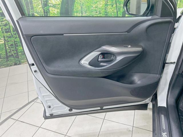 ヤリスクロス ハイブリッドZ モデリスタエアロ 純正8型ナビ 全周囲カメラ 衝突軽減 レーダークルーズ 禁煙車 ハーフレザーシート パワーシート LEDヘッド ビルトインETC コーナーセンサー ステアリングヒーター(56枚目)