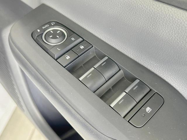 プリウス Z パノラマルーフ 純正12型ナビ 全周囲カメラ 衝突軽減 100V電源 レーダークルーズ 禁煙車 電動リアゲート パワーシート ドラレコ スマートキー LEDヘッド ETC2.0(43枚目)