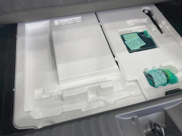 プリウス Z パノラマルーフ 純正12型ナビ 全周囲カメラ 衝突軽減 100V電源 レーダークルーズ 禁煙車 電動リアゲート パワーシート ドラレコ スマートキー LEDヘッド ETC2.0(52枚目)