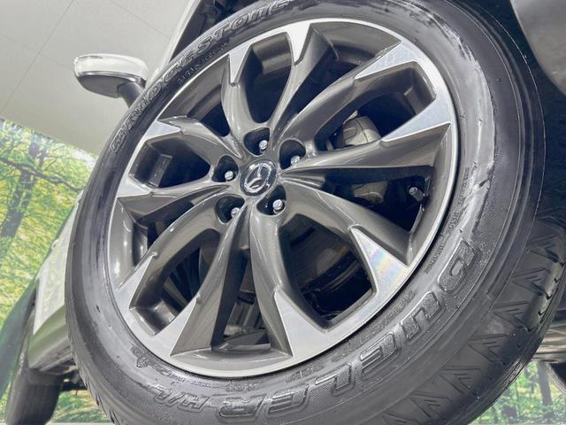 【純正１９インチアルミホイール】外観にマッチした純正アルミホイールを装着しております。各種社外アルミホイールや、スタッドレスタイヤも取扱いしております。是非ご相談ください♪