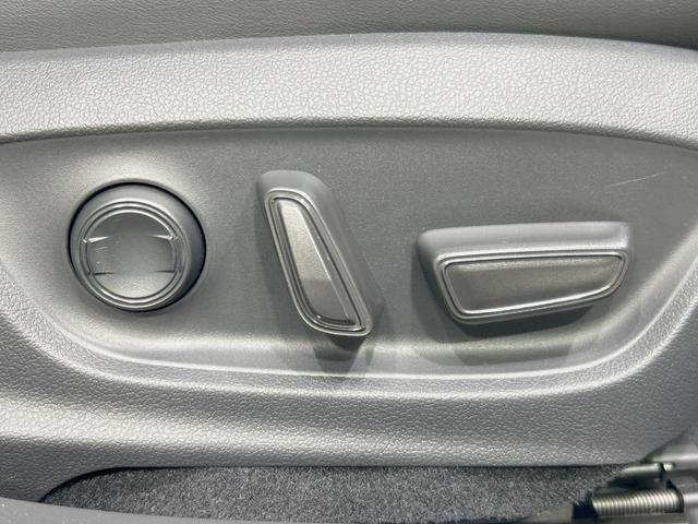 プリウス Ｚ　サンルーフ　モデリスタフルエアロ　純正１２．３型ナビ　全周囲カメラ　衝突被害軽減　レーダークルーズ　禁煙車　電動リアゲート　レザー調シート　シートエアコン　パワーシート　コーナーセンサー　ＬＥＤヘッド（31枚目）