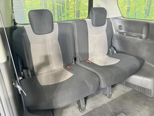 セレナ ライダー ブラックライン S-ハイブリッド 両側電動ドア 8型ナビ 後席モニター バックカメラ 衝突軽減 禁煙車 ドラレコ スマートキー HIDヘッド ETC クルコン 車線逸脱警報 オートエアコン Bluetooth CD DVD再生(10枚目)