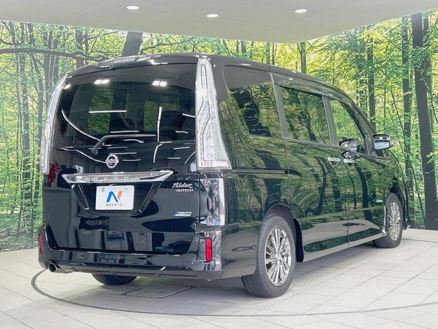 セレナ ライダー ブラックライン S-ハイブリッド 両側電動ドア 8型ナビ 後席モニター バックカメラ 衝突軽減 禁煙車 ドラレコ スマートキー HIDヘッド ETC クルコン 車線逸脱警報 オートエアコン Bluetooth CD DVD再生(17枚目)