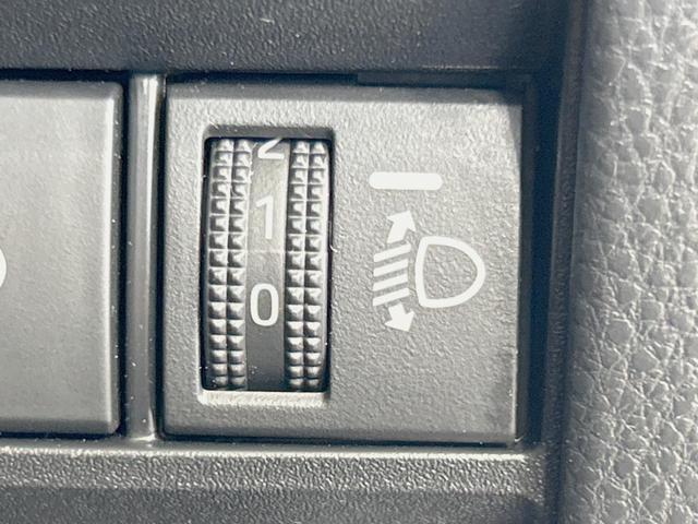 ヴォクシー S-Z 純正8型DA バックカメラ 衝突軽減 快適利便 レーダークルーズ 禁煙車 電動リア 両側電動 シートヒーター コーナーセンサー スマートキー LEDヘッド ETC オートハイビーム Bluetooth(39枚目)