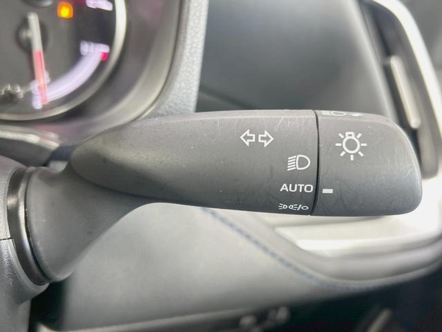 ヴォクシー S-Z 純正8型DA バックカメラ 衝突軽減 快適利便 レーダークルーズ 禁煙車 電動リア 両側電動 シートヒーター コーナーセンサー スマートキー LEDヘッド ETC オートハイビーム Bluetooth(41枚目)