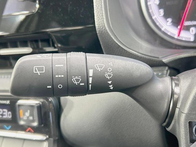 ヴォクシー S-Z 純正8型DA バックカメラ 衝突軽減 快適利便 レーダークルーズ 禁煙車 電動リア 両側電動 シートヒーター コーナーセンサー スマートキー LEDヘッド ETC オートハイビーム Bluetooth(42枚目)