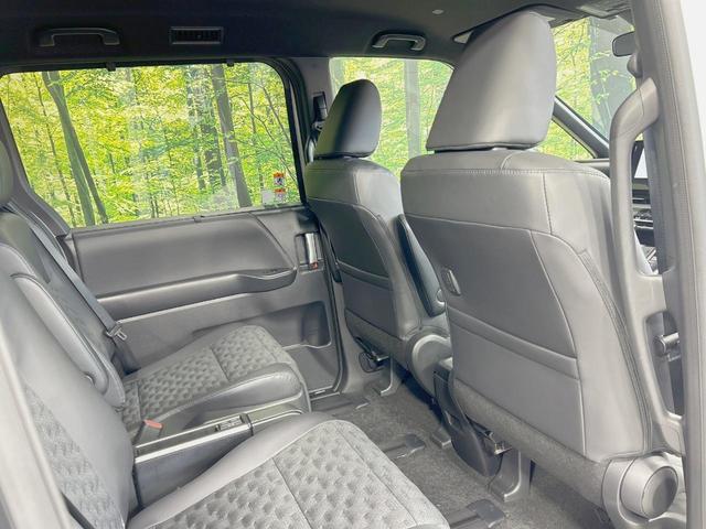 ヴォクシー S-Z 純正8型DA バックカメラ 衝突軽減 快適利便 レーダークルーズ 禁煙車 電動リア 両側電動 シートヒーター コーナーセンサー スマートキー LEDヘッド ETC オートハイビーム Bluetooth(48枚目)