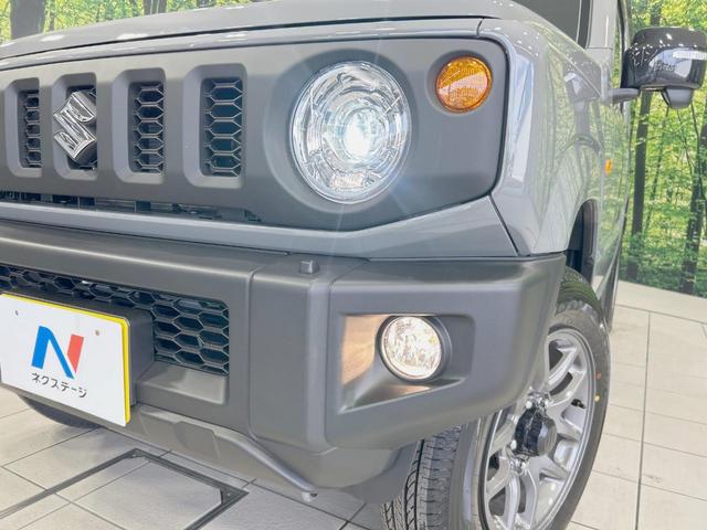 【ＬＥＤヘッドライト】悪天候や夜間走行時も良好な視界を確保し安心して運転できる高輝度ＬＥＤヘッドライトを装備！点灯速度が早く、消費電力も抑えられています。