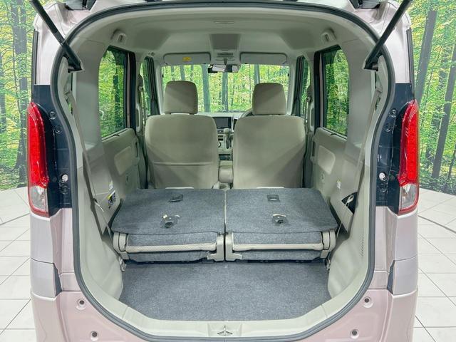 普段のお買い物や通勤、送迎等に十分な荷室スペースを確保しております。セカンドシートを倒すと、大きな荷物の積載も可能です♪