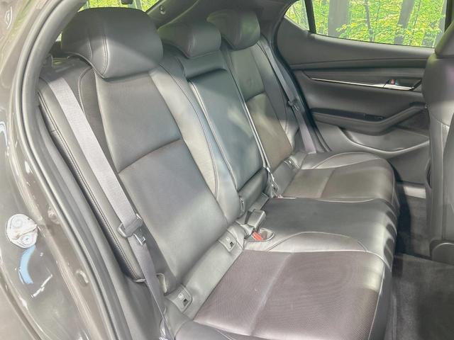 MAZDA3ファストバック X Lパッケージ 純正8型ナビ 全周囲カメラ 禁煙車 衝突軽減装置 レーダークルーズ ブラインドスポットモニター パワーシート シートヒーター 黒革シート LEDヘッド フルセグ Bluetooth再生 ETC(9枚目)