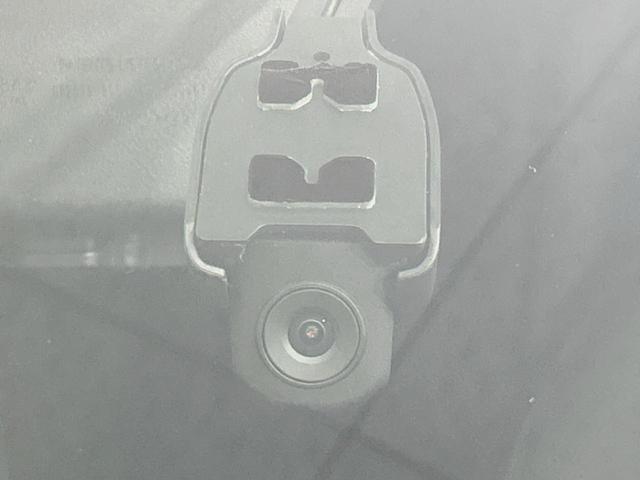 MAZDA3ファストバック X Lパッケージ 純正8型ナビ 全周囲カメラ 禁煙車 衝突軽減装置 レーダークルーズ ブラインドスポットモニター パワーシート シートヒーター 黒革シート LEDヘッド フルセグ Bluetooth再生 ETC(25枚目)