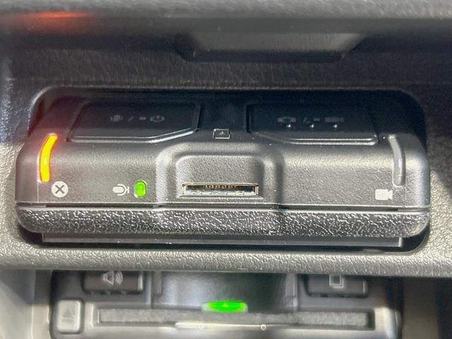 MAZDA3ファストバック X Lパッケージ 純正8型ナビ 全周囲カメラ 禁煙車 衝突軽減装置 レーダークルーズ ブラインドスポットモニター パワーシート シートヒーター 黒革シート LEDヘッド フルセグ Bluetooth再生 ETC(42枚目)