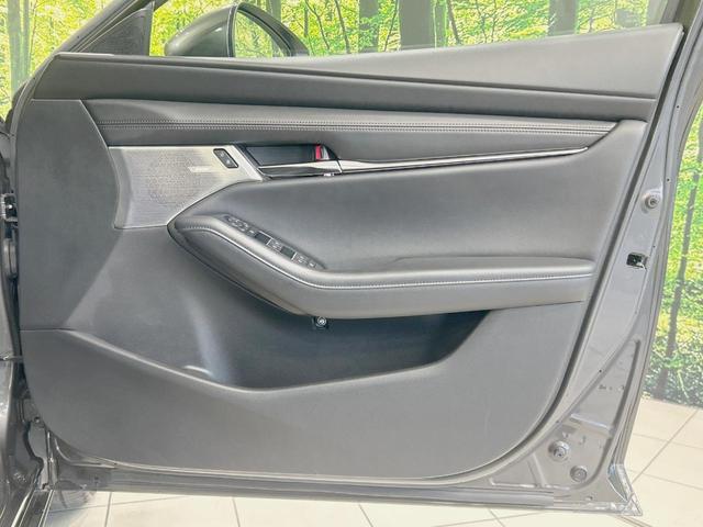 MAZDA3ファストバック X Lパッケージ 純正8型ナビ 全周囲カメラ 禁煙車 衝突軽減装置 レーダークルーズ ブラインドスポットモニター パワーシート シートヒーター 黒革シート LEDヘッド フルセグ Bluetooth再生 ETC(68枚目)