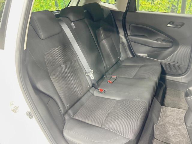 ノート Ｘ　純正９インチナビ　全周囲カメラ　エマージェンシーブレーキ　禁煙車　ドラレコ　コーナーセンサー　スマートキー　ＬＥＤヘッド　ビルトインＥＴＣ　レーンアシスト　オートライト　オートエアコン（9枚目）
