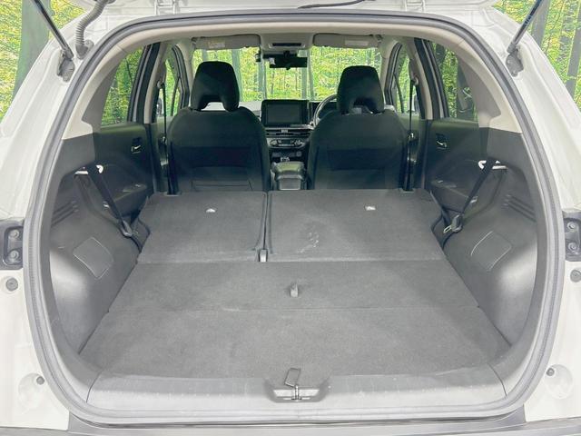 ノート Ｘ　純正９インチナビ　全周囲カメラ　エマージェンシーブレーキ　禁煙車　ドラレコ　コーナーセンサー　スマートキー　ＬＥＤヘッド　ビルトインＥＴＣ　レーンアシスト　オートライト　オートエアコン（10枚目）