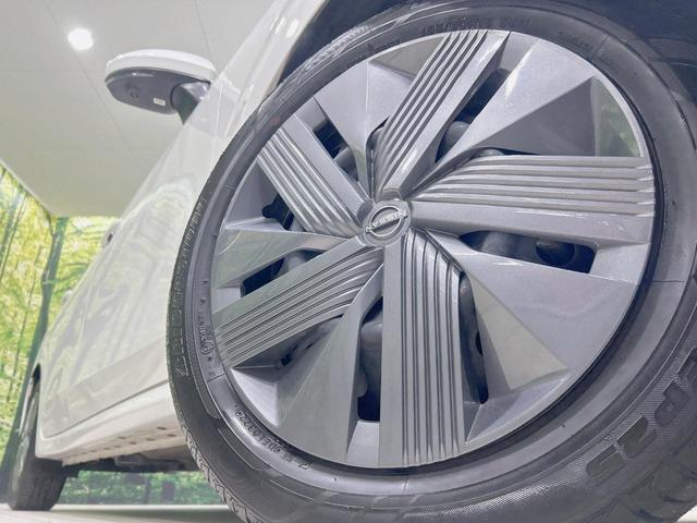 ノート Ｘ　純正９インチナビ　全周囲カメラ　エマージェンシーブレーキ　禁煙車　ドラレコ　コーナーセンサー　スマートキー　ＬＥＤヘッド　ビルトインＥＴＣ　レーンアシスト　オートライト　オートエアコン（13枚目）