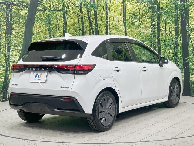 ノート Ｘ　純正９インチナビ　全周囲カメラ　エマージェンシーブレーキ　禁煙車　ドラレコ　コーナーセンサー　スマートキー　ＬＥＤヘッド　ビルトインＥＴＣ　レーンアシスト　オートライト　オートエアコン（17枚目）