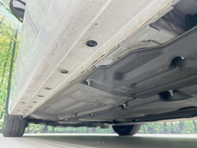 ノート Ｘ　純正９インチナビ　全周囲カメラ　エマージェンシーブレーキ　禁煙車　ドラレコ　コーナーセンサー　スマートキー　ＬＥＤヘッド　ビルトインＥＴＣ　レーンアシスト　オートライト　オートエアコン（23枚目）