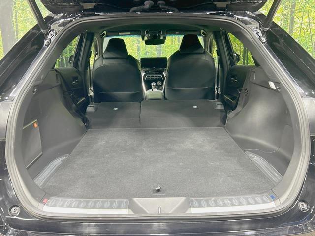 ハリアー Ｚ　レザーパッケージ　ＪＢＬサウンド　衝突軽減　純正１２．３型ナビ　全周囲カメラ　シートベンチレーション　デジタルインナーミラー　置くだけ充電　ブラインドスポットモニター　レーダークルーズ　パワーバックドア（10枚目）