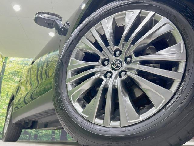 ハリアー Ｚ　レザーパッケージ　ＪＢＬサウンド　衝突軽減　純正１２．３型ナビ　全周囲カメラ　シートベンチレーション　デジタルインナーミラー　置くだけ充電　ブラインドスポットモニター　レーダークルーズ　パワーバックドア（13枚目）