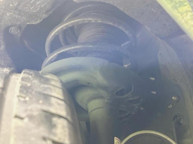 ハリアー Ｚ　レザーパッケージ　ＪＢＬサウンド　衝突軽減　純正１２．３型ナビ　全周囲カメラ　シートベンチレーション　デジタルインナーミラー　置くだけ充電　ブラインドスポットモニター　レーダークルーズ　パワーバックドア（20枚目）