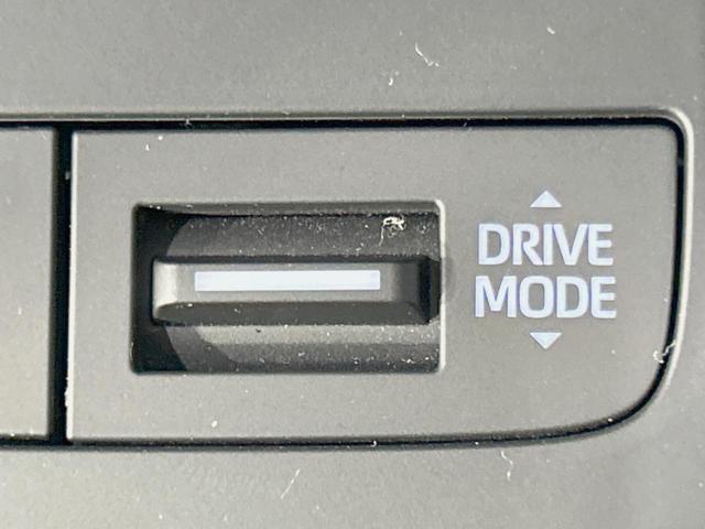 ハリアー Ｚ　レザーパッケージ　ＪＢＬサウンド　衝突軽減　純正１２．３型ナビ　全周囲カメラ　シートベンチレーション　デジタルインナーミラー　置くだけ充電　ブラインドスポットモニター　レーダークルーズ　パワーバックドア（37枚目）