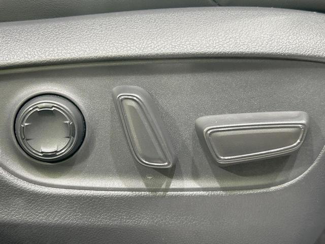 ハリアー Ｚ　レザーパッケージ　ＪＢＬサウンド　衝突軽減　純正１２．３型ナビ　全周囲カメラ　シートベンチレーション　デジタルインナーミラー　置くだけ充電　ブラインドスポットモニター　レーダークルーズ　パワーバックドア（43枚目）