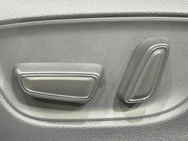 ハリアー Ｚ　レザーパッケージ　ＪＢＬサウンド　衝突軽減　純正１２．３型ナビ　全周囲カメラ　シートベンチレーション　デジタルインナーミラー　置くだけ充電　ブラインドスポットモニター　レーダークルーズ　パワーバックドア（44枚目）