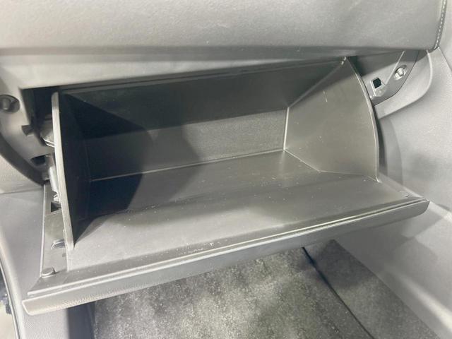 ハリアー Ｚ　レザーパッケージ　ＪＢＬサウンド　衝突軽減　純正１２．３型ナビ　全周囲カメラ　シートベンチレーション　デジタルインナーミラー　置くだけ充電　ブラインドスポットモニター　レーダークルーズ　パワーバックドア（57枚目）